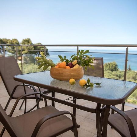 Akrotiri Sea View Suites Bagian luar foto