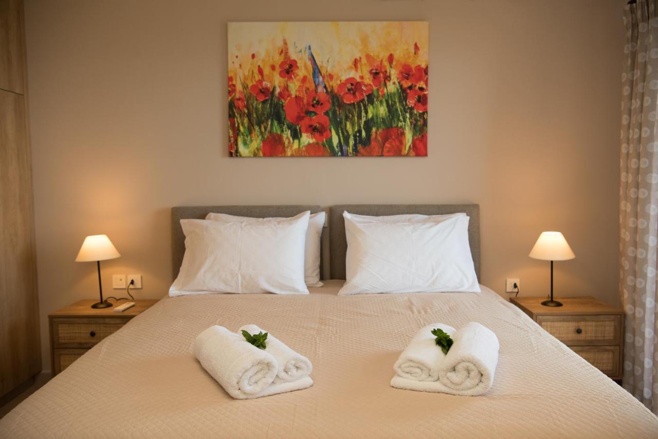 Akrotiri Sea View Suites Bagian luar foto