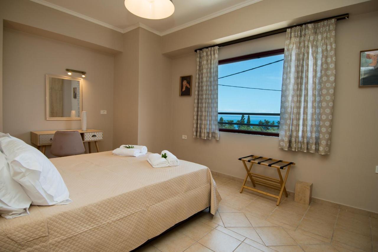 Akrotiri Sea View Suites Bagian luar foto