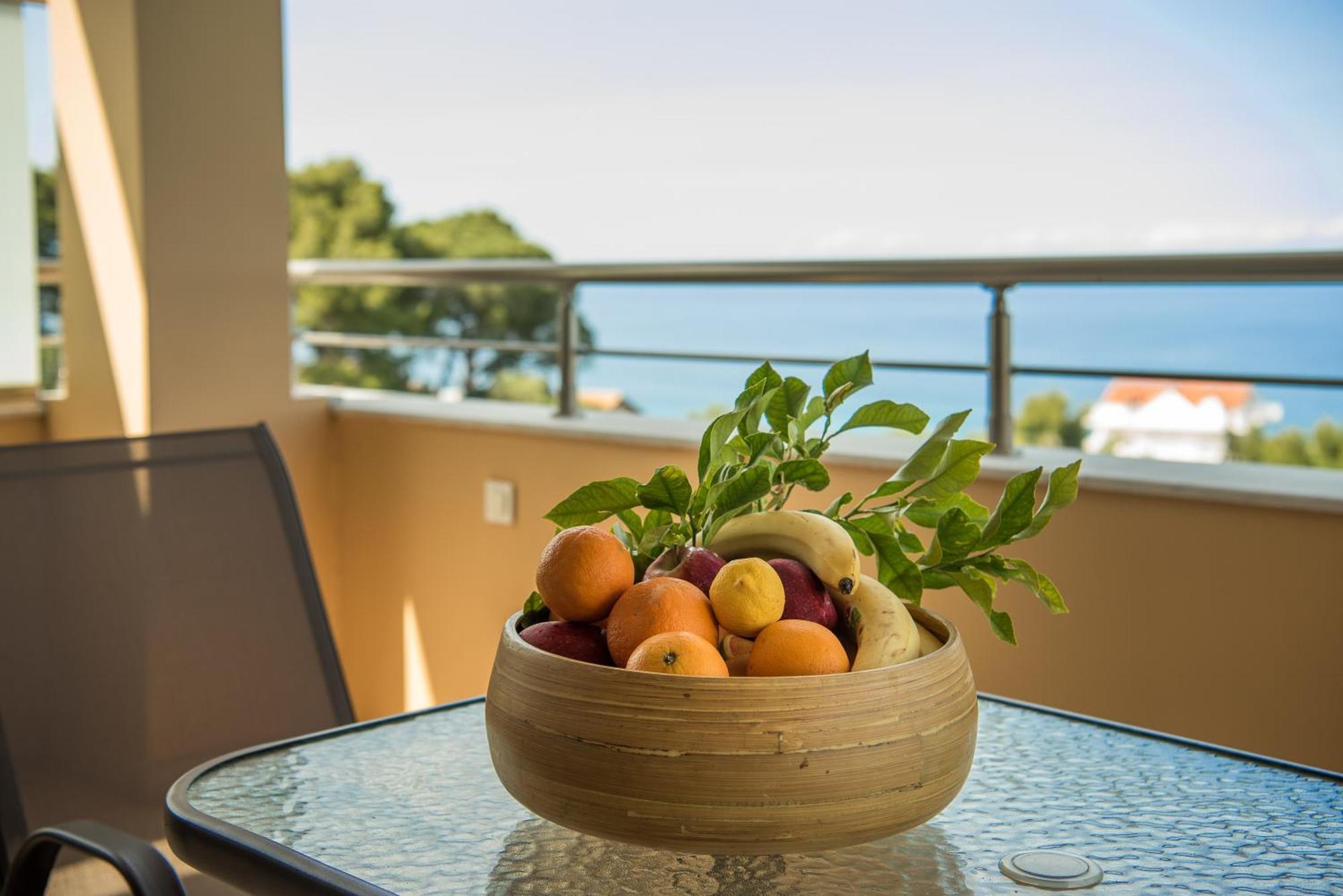 Akrotiri Sea View Suites Bagian luar foto